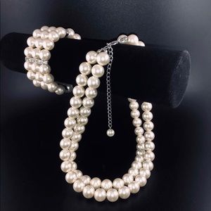 Matching pearl set